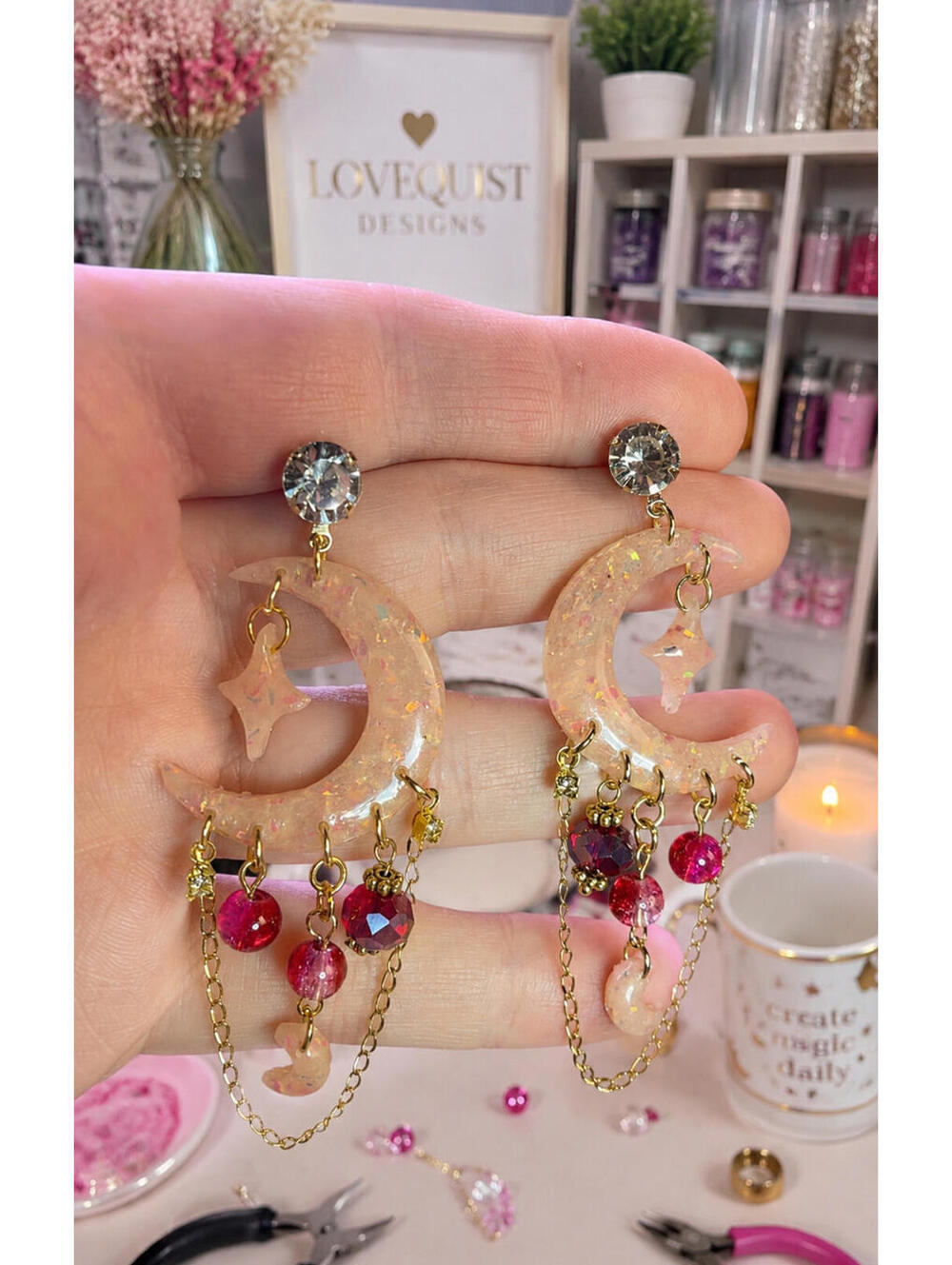 The Selen Dangle Earrings Fuschia Flecked